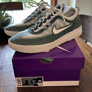 Nike SB Nyjah Free 2 Premium - Like New!